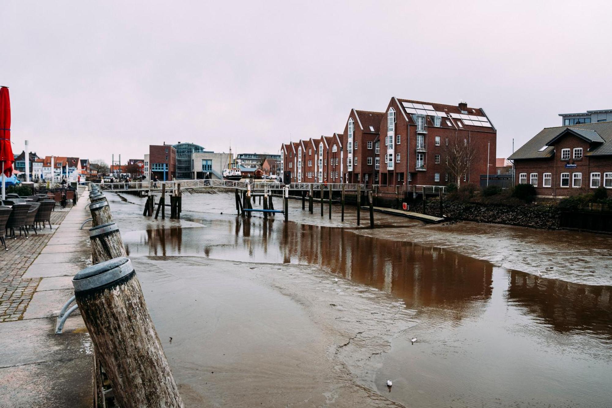 Tor Zur Altstadt ฮูซุม ภายนอก รูปภาพ