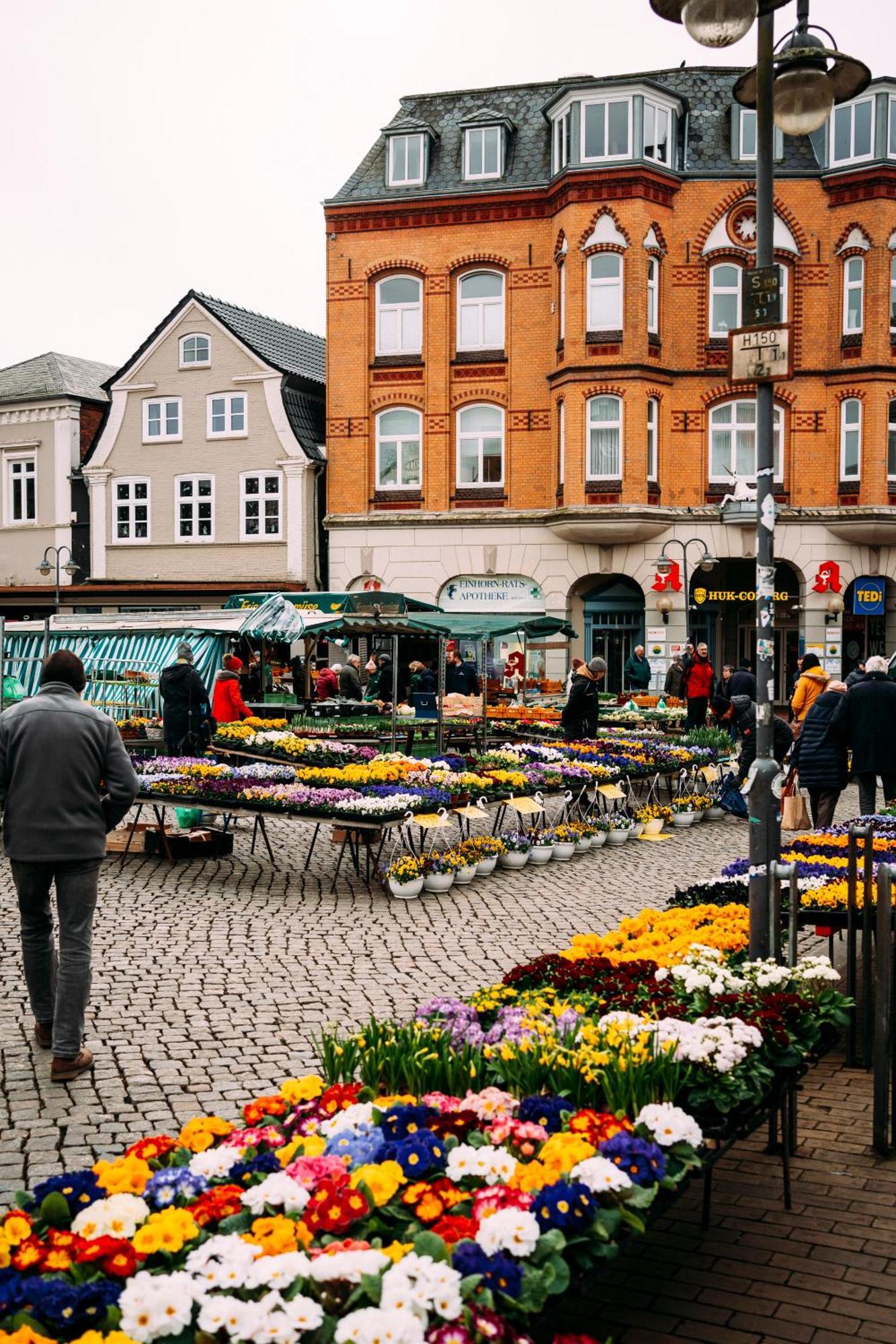 Tor Zur Altstadt ฮูซุม ภายนอก รูปภาพ