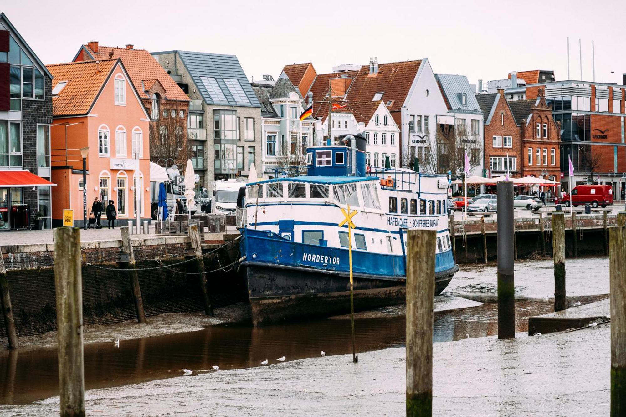 Tor Zur Altstadt ฮูซุม ภายนอก รูปภาพ